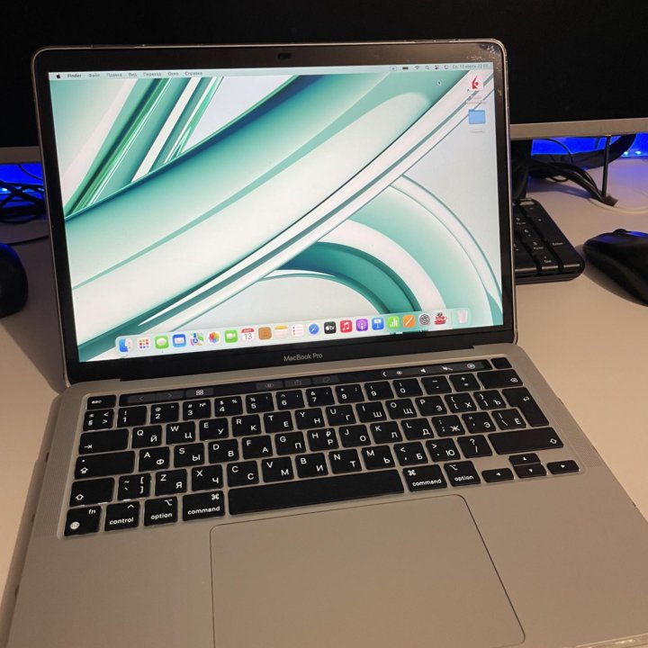 MacBook Pro 13 (2020), 256ГБ, M1, RAM 8ГБ