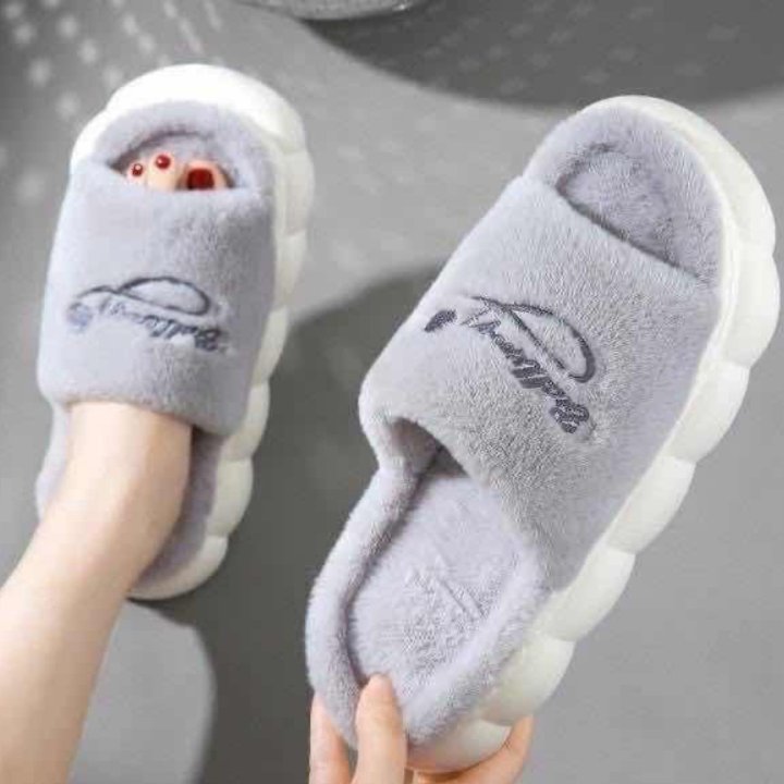 Комнатные шлепки