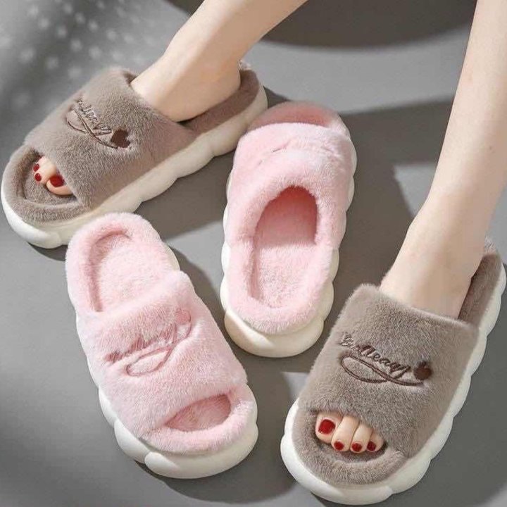 Комнатные шлепки