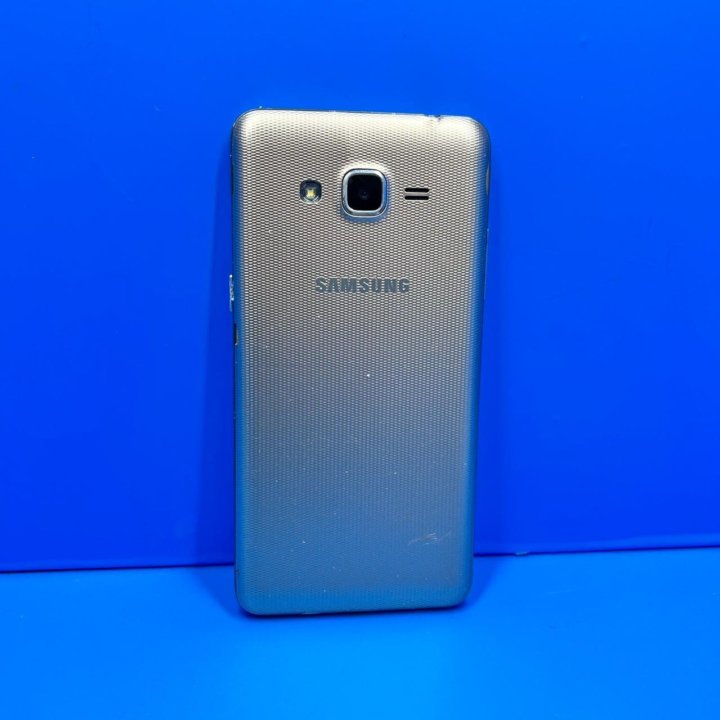 Смартфон Samsung Galaxy J2 8Gb