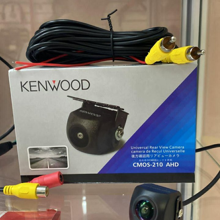 Камера заднего хода Kenwood