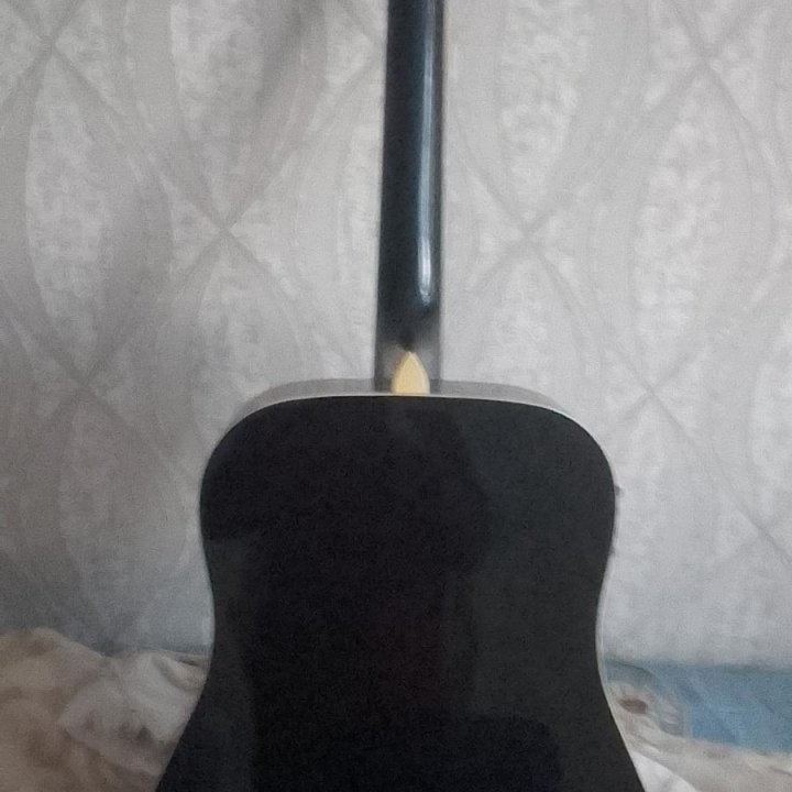 Полуаккустичеая гитара MARTINEZ