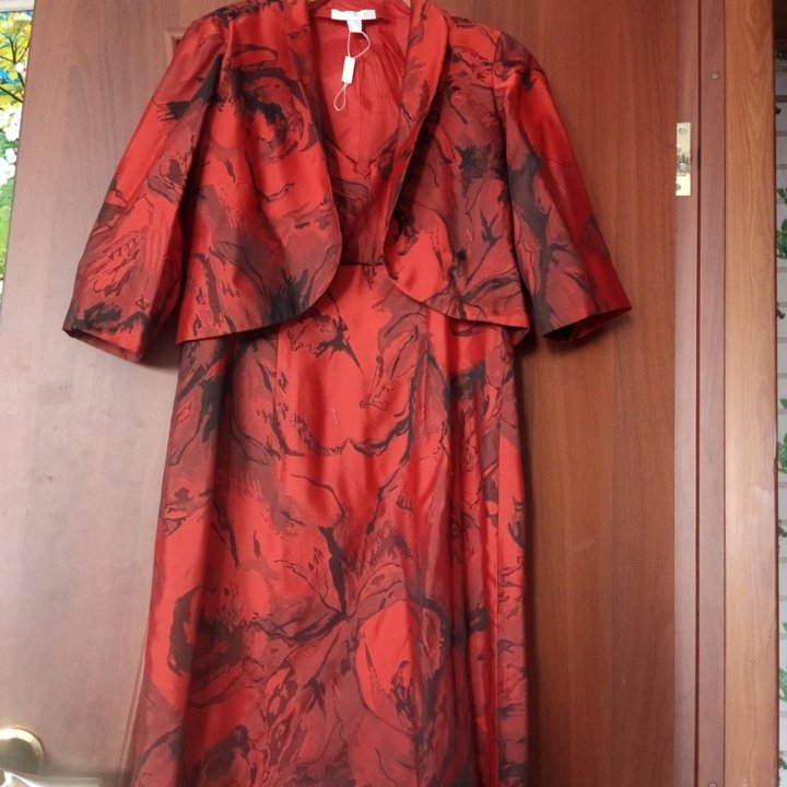 Платье вечернее