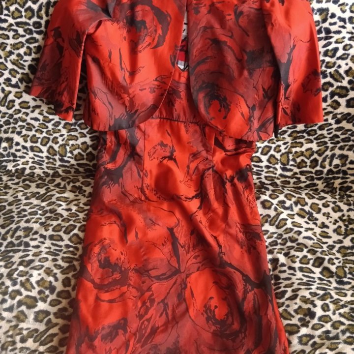 Платье вечернее