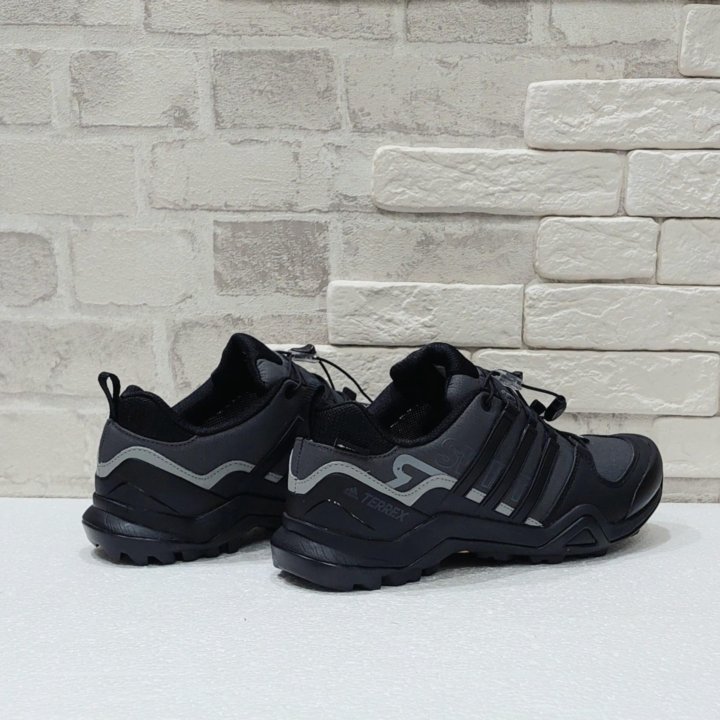 Кроссовки adidas Terrex