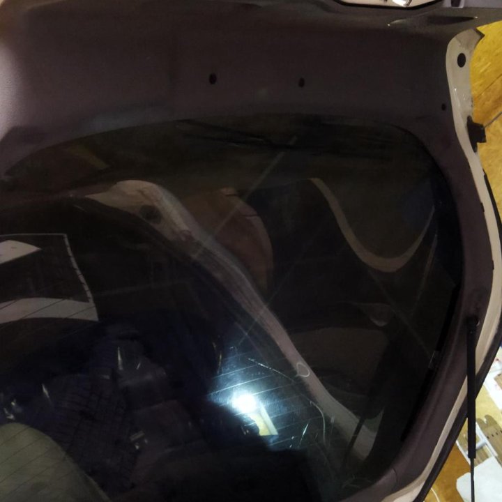 Дверь крышка багажника со стеклом Мондео 1 хетчбек