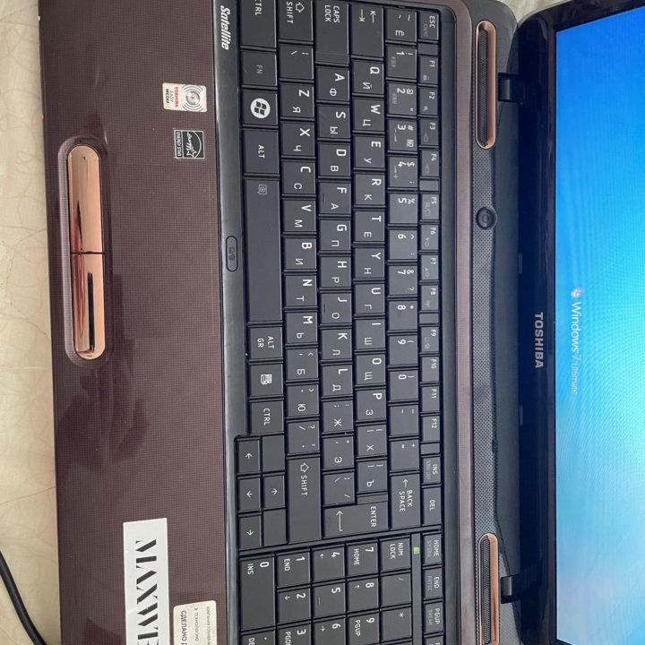 Toshiba satellite l755d-11x