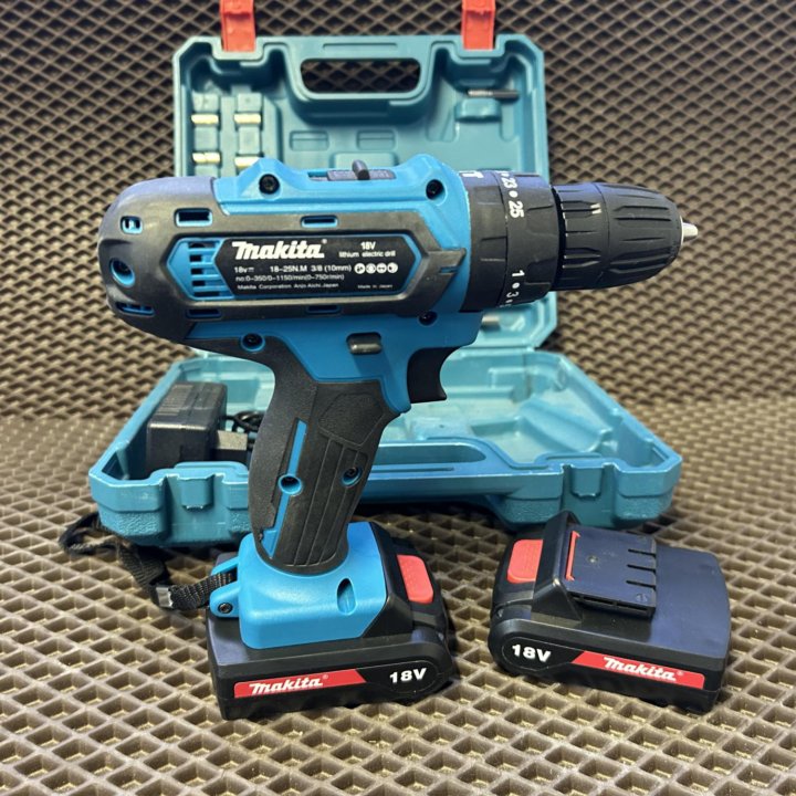 Шуруповерт makita 18v с набором