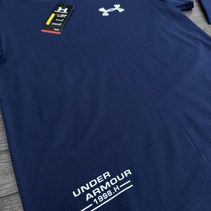 Футболка Under Armour