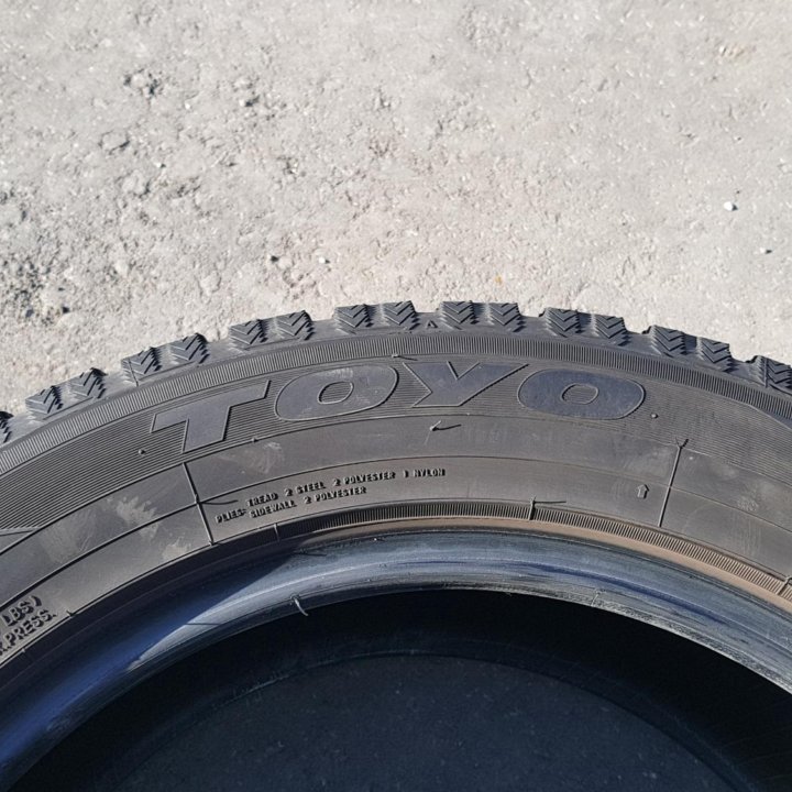 Toyo Observe GSi-5 235/55 R17