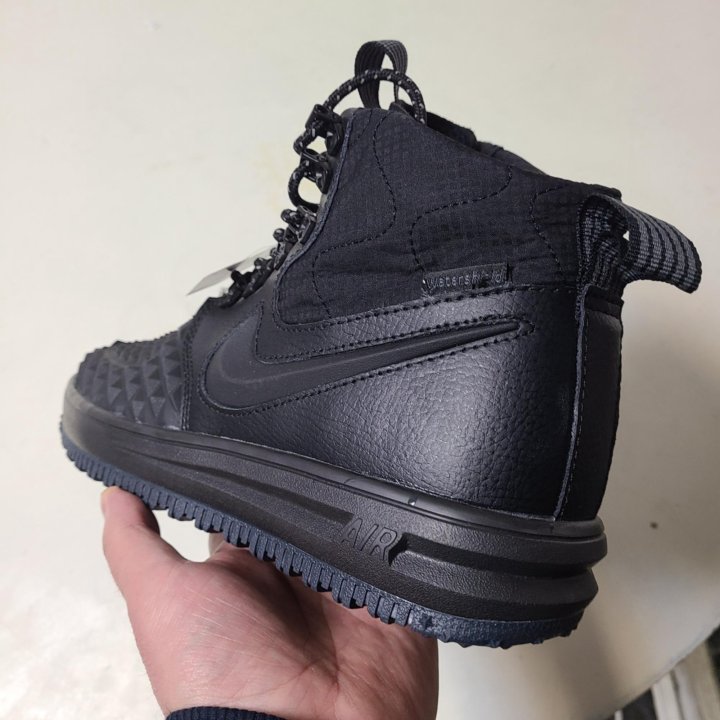 Nike Lunar Force Duckboot