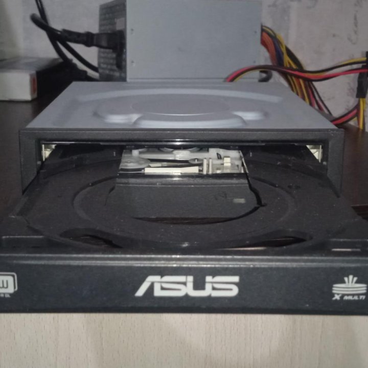 2 привода: Asus DVD±RW и Sony CD-RW