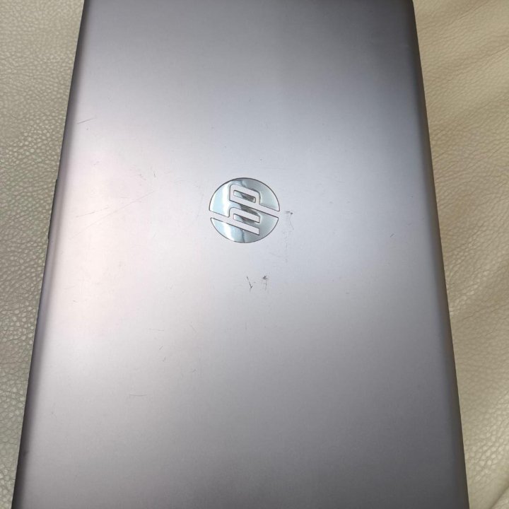 Hp 255 G5 AMD E1-6010/8gb/500gb hdd/2gb video AMD