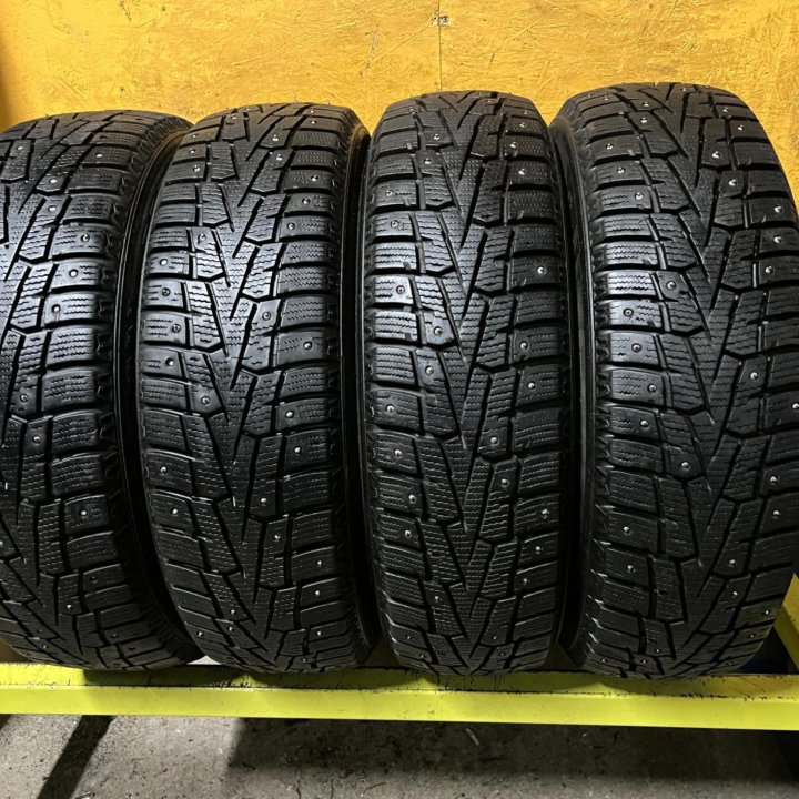 Зимние шины Roadstone Winguard Spike R15 Корея