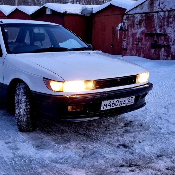 Mitsubishi Lancer, 1990