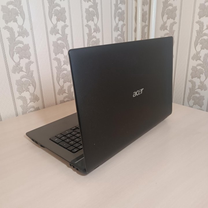 Игровой Acer 17 i5/8/Radeon/SSD/HDD