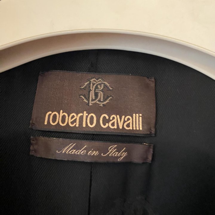 roberto cavalli пальто