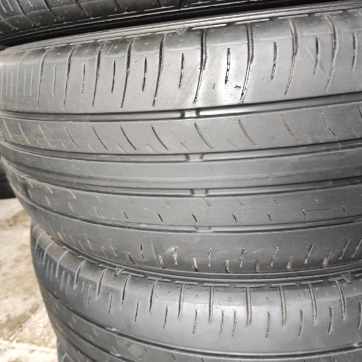 DUNLOP 215/60 R17 лето 4шт