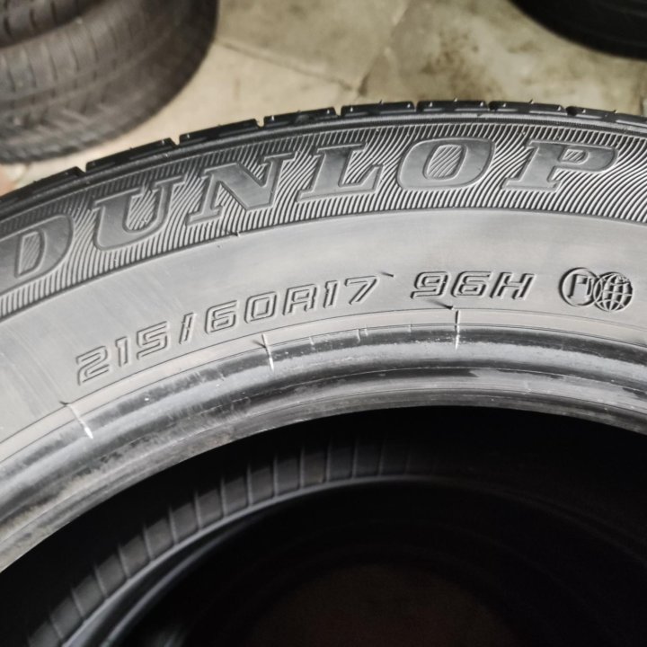 DUNLOP 215/60 R17 лето 4шт