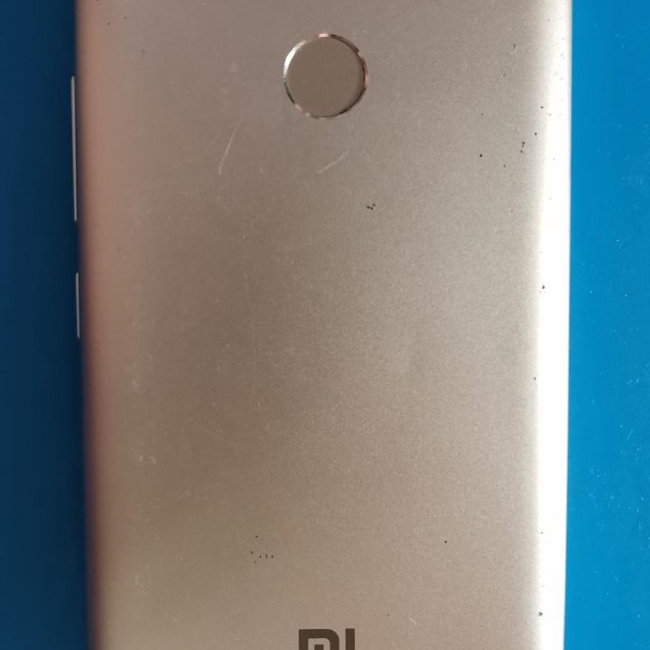 Торг. Xiaomi Redmi, 4 ГБ