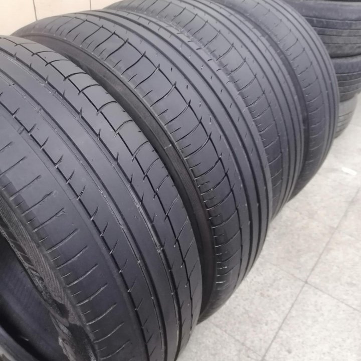 235/55R20 комплект