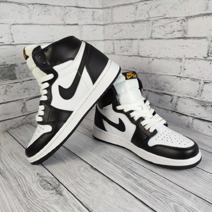 Nike Air Jordan 1