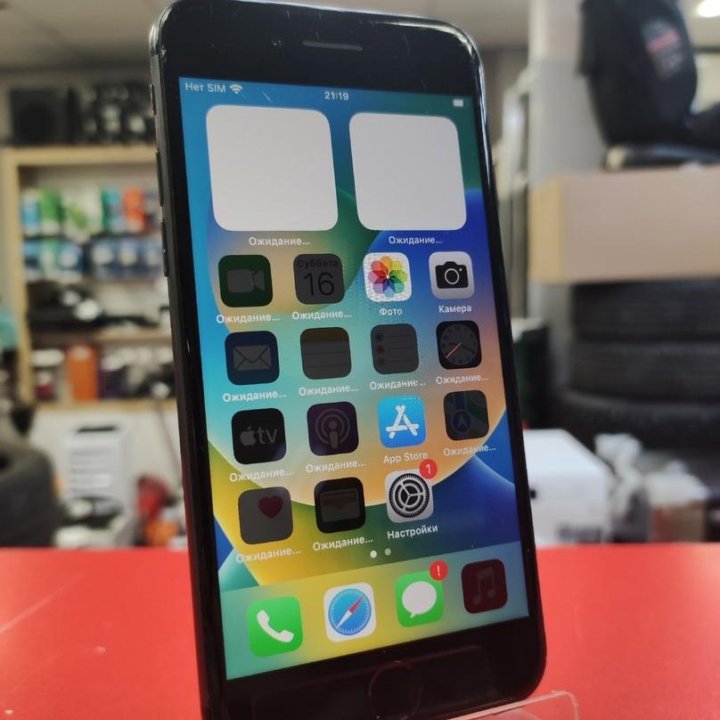 Смартфон Apple iPhone 8 64 ГБ