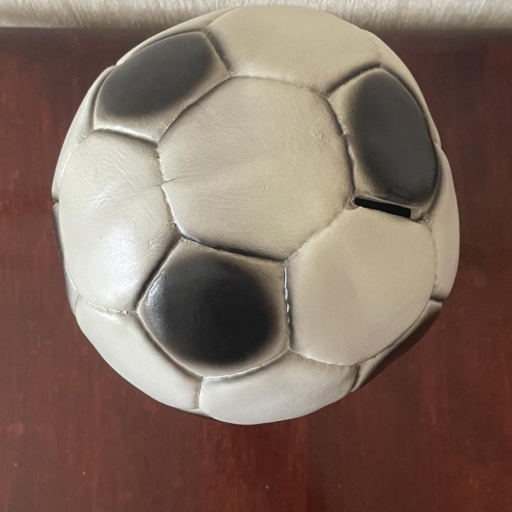 Футбольный мяч - копилка