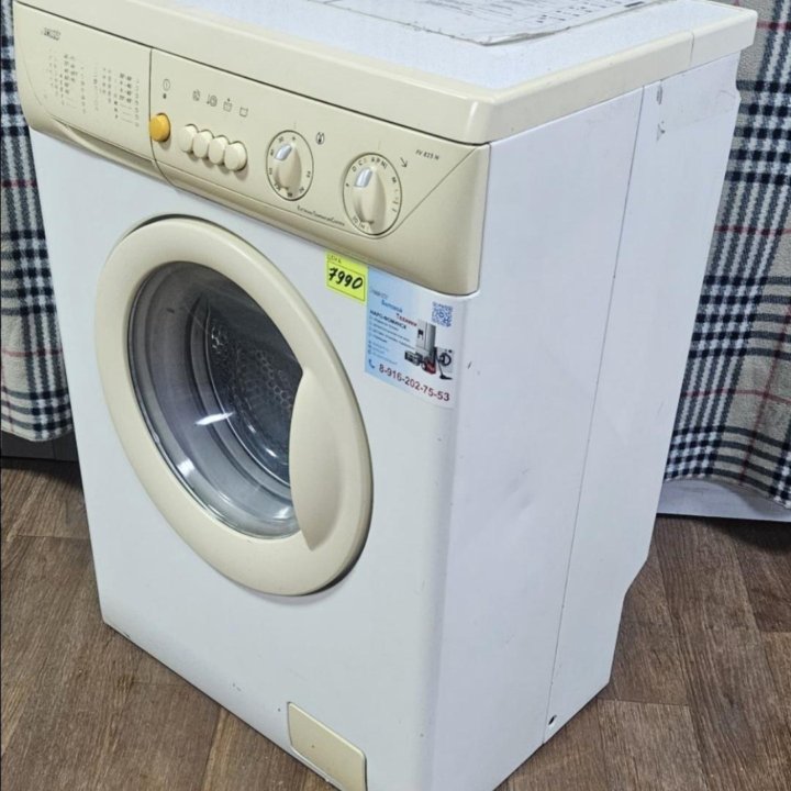 Продам стиральную машину Zanussi FV825N