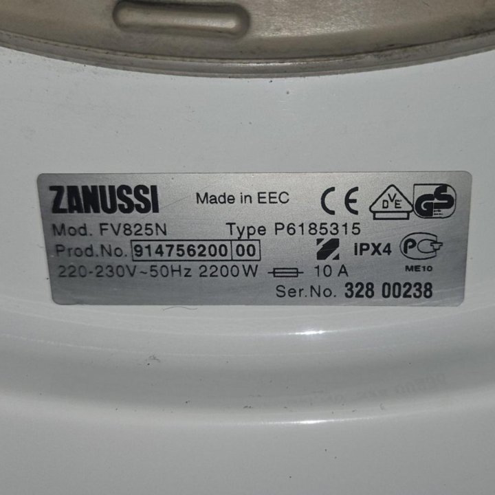 Продам стиральную машину Zanussi FV825N