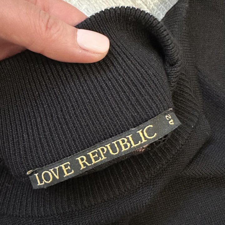 Платье трикотажное Love Republic, р-р 42