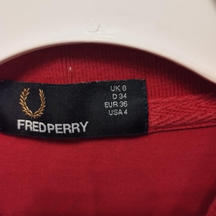 Поло Fred Perry