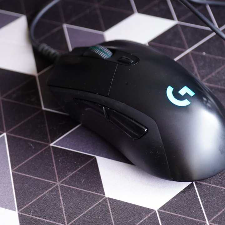 Беспроводная игровая мышь Logitech G703