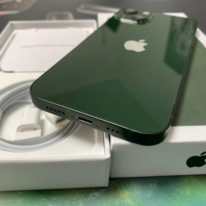 Apple iPhone 13 256Gb Green Как новый