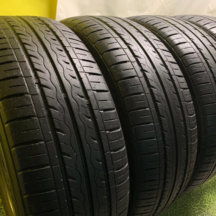 205/60R16 Kumho Solus Kh17