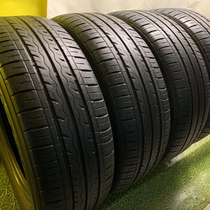 205/60R16 Kumho Solus Kh17