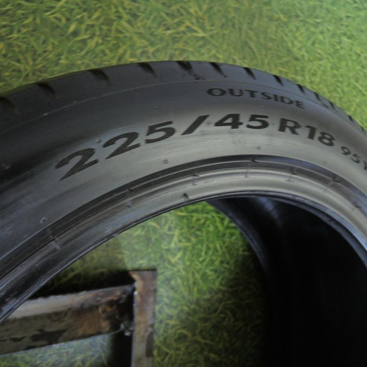 225/45R18 Pirelli Cinturato P7 97R