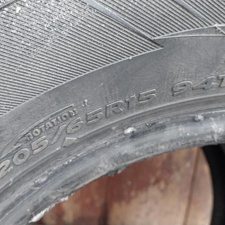 Hankook Winter I'Pike 205/65 R15 94T