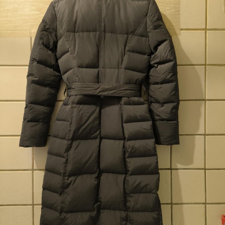 Пуховое пальто.