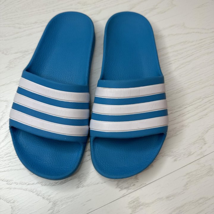 Шлепанцы Adidas оригинал 34-35