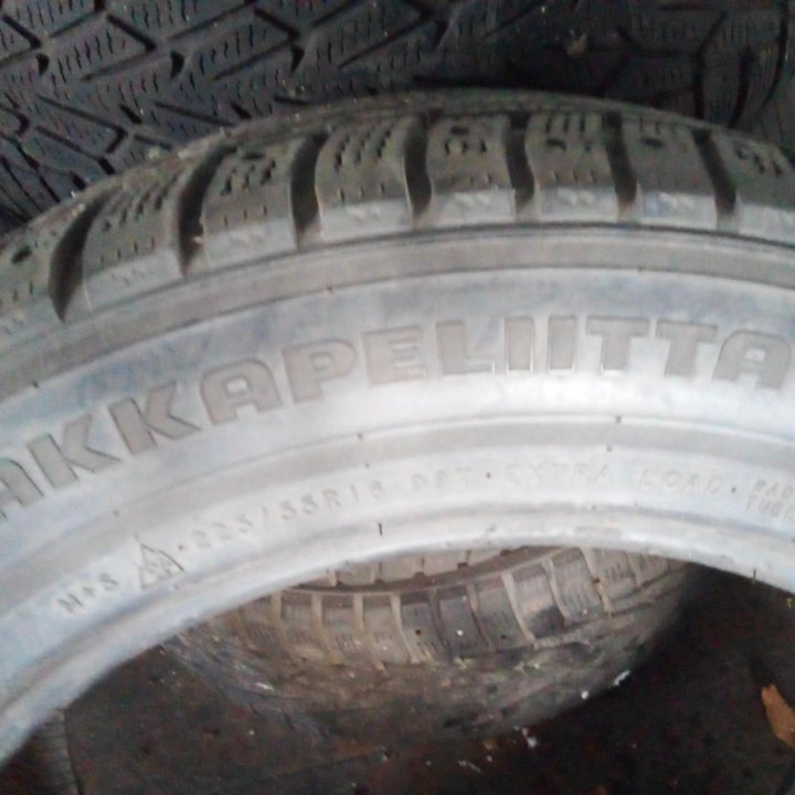 nokian 225/55.R16.