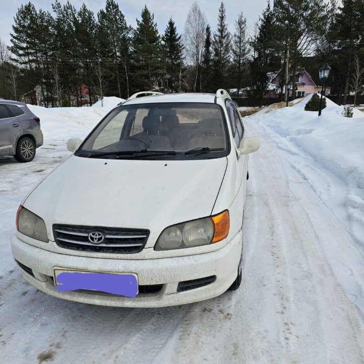 Toyota Ipsum, 1999