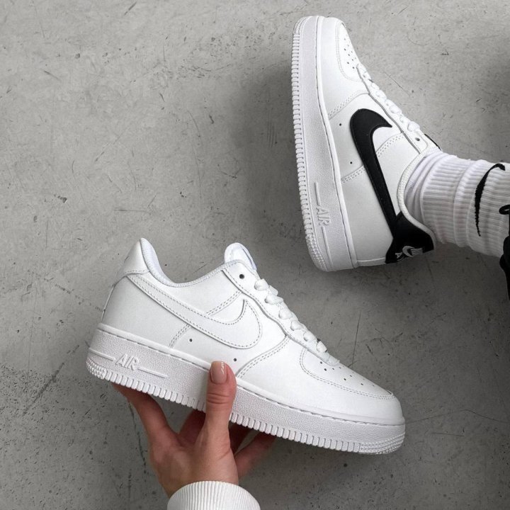 Кроссовки Nike Air Force 1