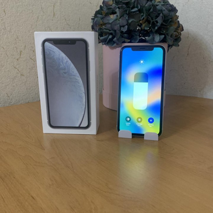 iPhone XR 256GB White Ростест Идеал