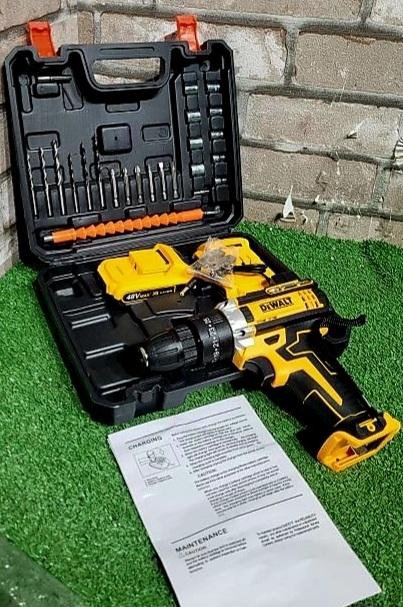 (16728)Шуруповерт DeWalt