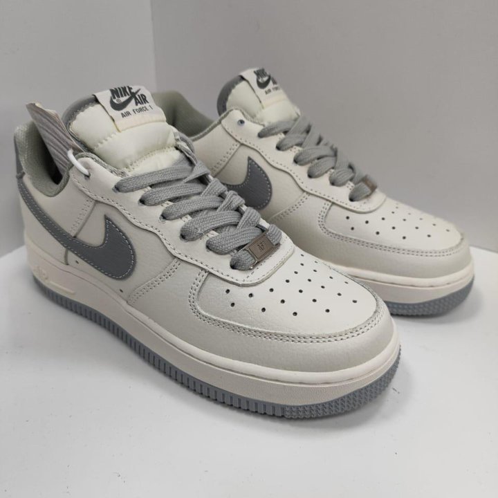 Nike Force 1