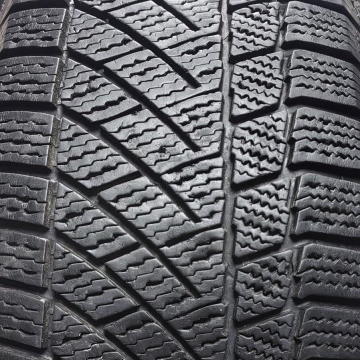 205/60R16 96T Continental ContiVicingContact 6 1шт