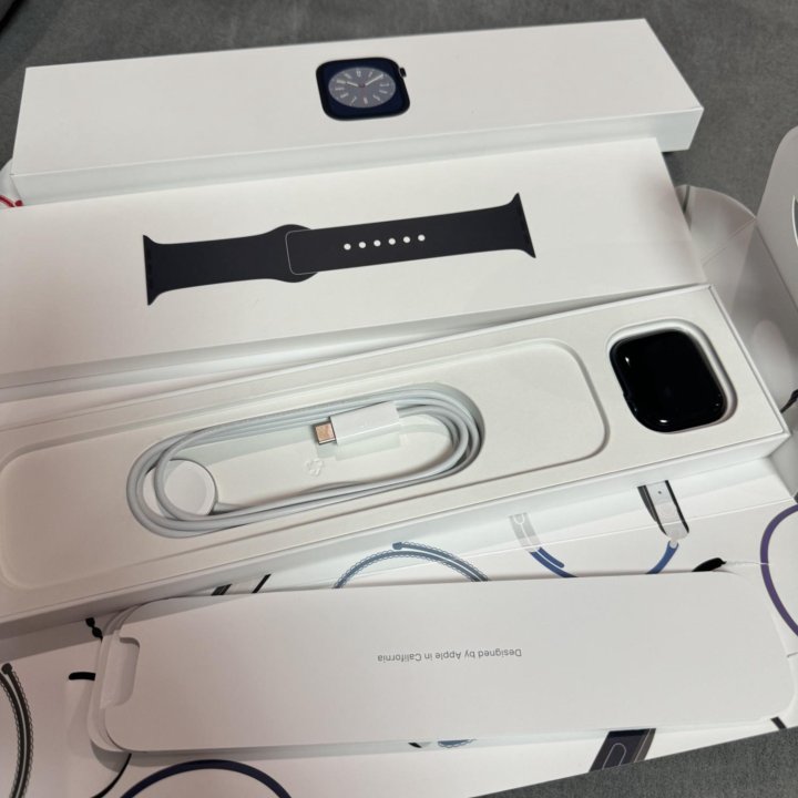 Продам Apple Watch 8 41MM Black