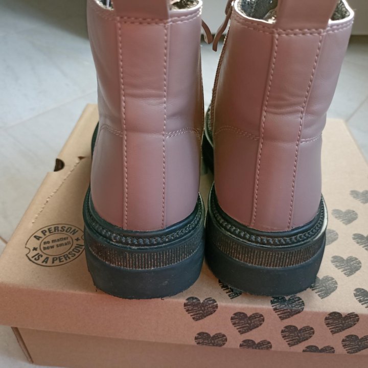 Ботинки весна осень для девочки 33р.