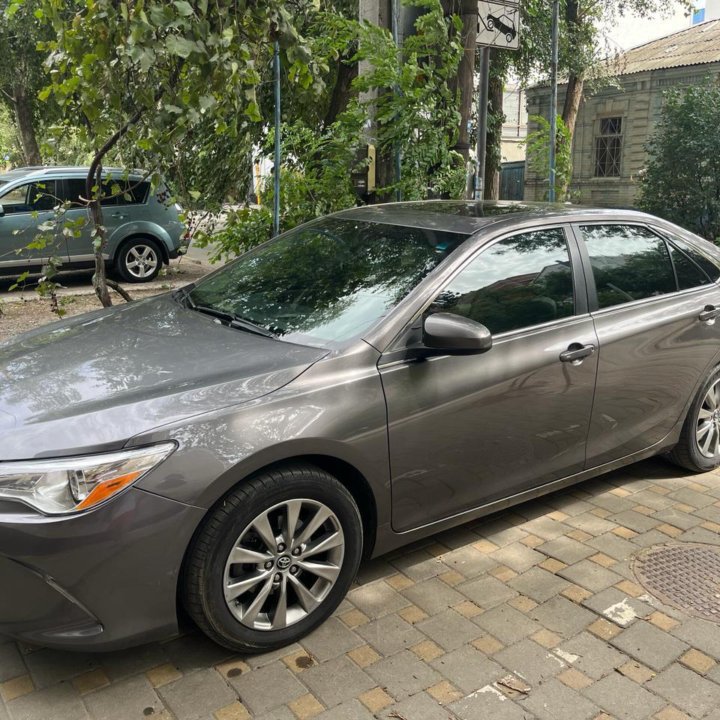 Toyota Camry, 2016